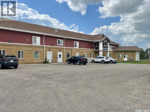 112 302 Bemister Avenue E, Melfort, SK - Outdoor