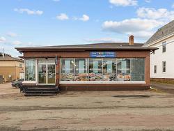 30 Spring Street  Summerside, PE C1N 3E1