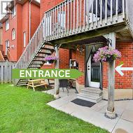 396 HEWITT CIRCLE  Newmarket, ON L3X 2L8