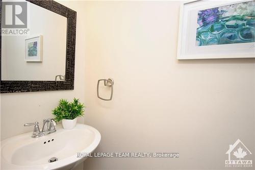 507 Foxlight Circle, Ottawa, ON - Indoor Photo Showing Bathroom