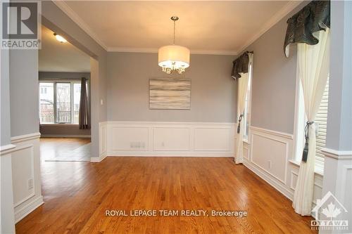 135 Stoneway Drive, Ottawa, ON - Indoor Photo Showing Other Room