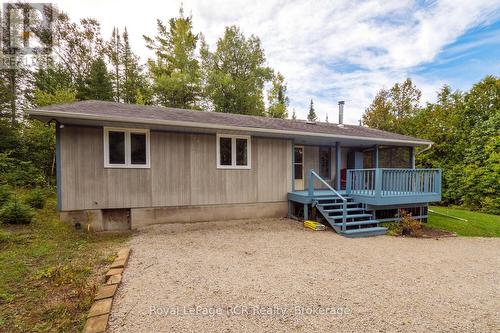 8 Molly Street, Northern Bruce Peninsula, ON - Outdoor With Deck Patio Veranda