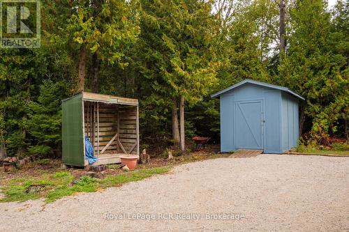 8 Molly Street, Northern Bruce Peninsula, ON - Outdoor
