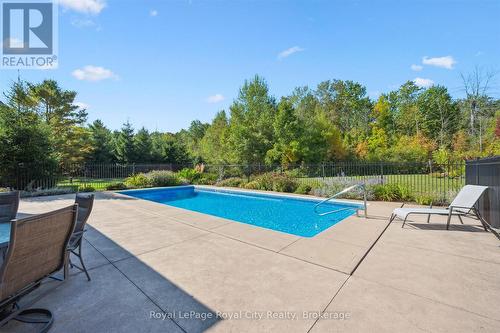 28 Serena Lane, Guelph (Pineridge/Westminster Woods), ON - Outdoor With In Ground Pool With Backyard