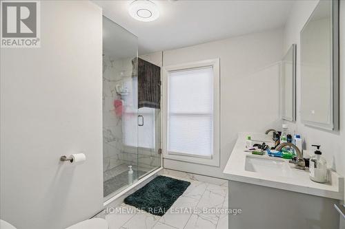 20 Greenaway Avenue, Hamilton, ON - Indoor Photo Showing Bathroom