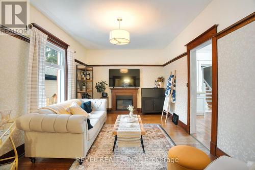 60 Rosedale Avenue W, Brampton (Downtown Brampton), ON - Indoor Photo Showing Living Room With Fireplace