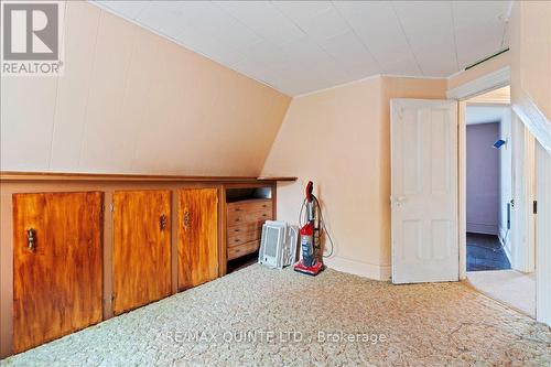 19 Broad Street, Prince Edward County (Picton Ward), ON - Indoor Photo Showing Other Room