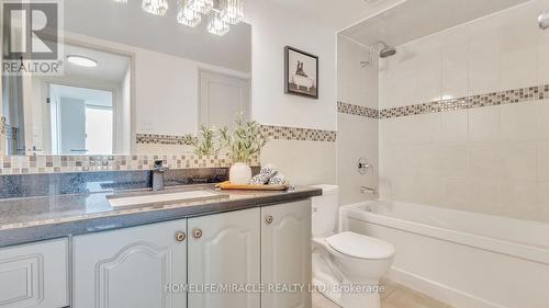 2009 - 550 Webb Drive, Mississauga, ON - Indoor Photo Showing Bathroom