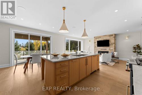 6881 Heathwoods Avenue, London South (South V), ON - Indoor Photo Showing Kitchen With Double Sink