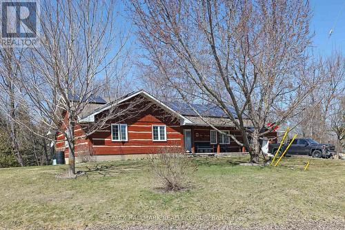 206 OLD PAKENHAM ROAD  Ottawa, ON K0A 1X0