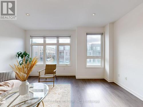 219 Huguenot Road, Oakville, ON - Indoor Photo Showing Other Room