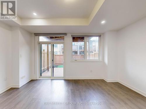 219 Huguenot Road, Oakville, ON - Indoor Photo Showing Other Room