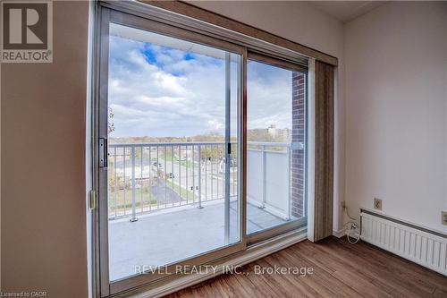 503 - 8 Woodman Drive S, Hamilton, ON - Indoor Photo Showing Other Room