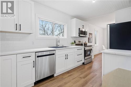 78 Mathew Street, Sudbury, ON - Indoor Photo Showing Kitchen With Stainless Steel Kitchen