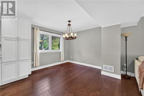 15 Rodney Street, Barrie, ON - Indoor Photo Showing Other Room