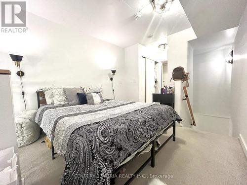 205 - 255 Richmond Street E, Toronto, ON - Indoor Photo Showing Bedroom