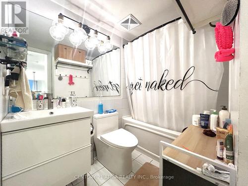205 - 255 Richmond Street E, Toronto, ON - Indoor Photo Showing Bathroom