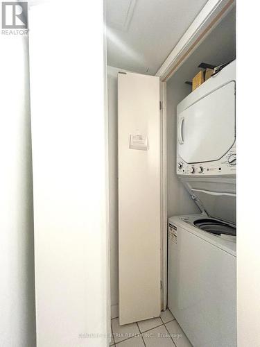 205 - 255 Richmond Street E, Toronto, ON - Indoor Photo Showing Laundry Room