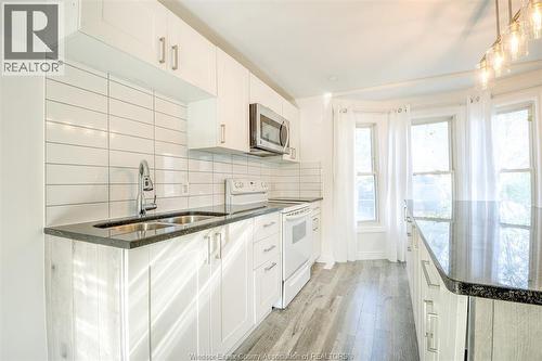 3076 Sandwich, Windsor, ON - Indoor Photo Showing Kitchen With Double Sink With Upgraded Kitchen