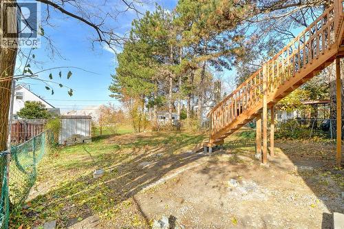 3076 Sandwich, Windsor, ON - Outdoor