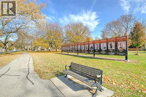 3076 Sandwich, Windsor, ON - Outdoor