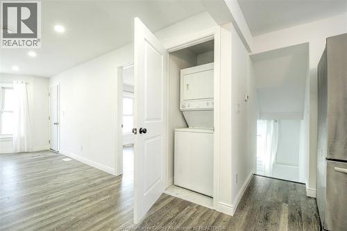 3076 Sandwich, Windsor, ON - Indoor Photo Showing Laundry Room
