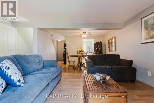 36 Nautical Road, Brantford, ON - Indoor Photo Showing Living Room