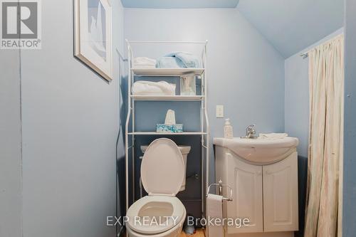 36 Nautical Road, Brantford, ON - Indoor Photo Showing Bathroom