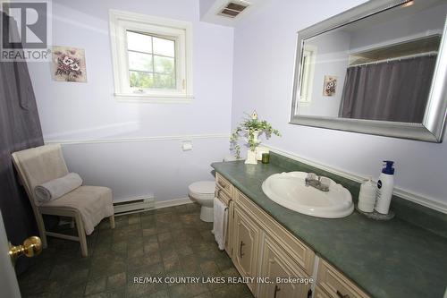 25725 Maple Beach Road, Brock, ON - Indoor Photo Showing Bathroom