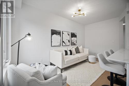 580 Courtney Valley Road, Mississauga, ON - Indoor