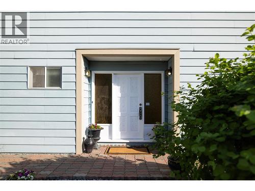 Come on In! - 5826 Bartlett Road, Vernon, BC - Outdoor