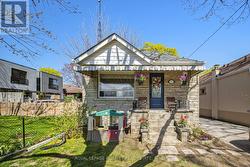 217 ALDERBRAE AVENUE  Toronto, ON M8W 4K4