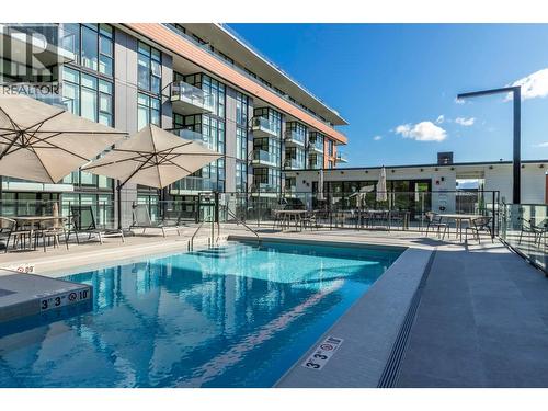 3352 Richter Street, Kelowna, BC - Outdoor With In Ground Pool