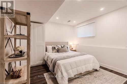 18 - 29 Heritage Drive, Hamilton, ON - Indoor Photo Showing Bedroom