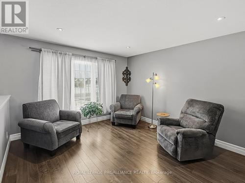 8 Tessa Boulevard, Belleville (Belleville Ward), ON - Indoor Photo Showing Living Room