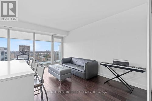 1908 - 111 Champagne Avenue S, Ottawa, ON - Indoor