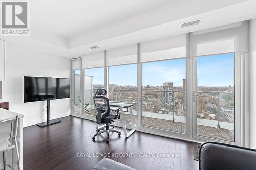 1908 - 111 Champagne Avenue S, Ottawa, ON - Indoor