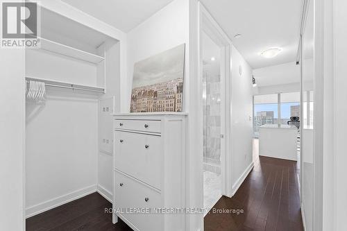 1908 - 111 Champagne Avenue S, Ottawa, ON - Indoor