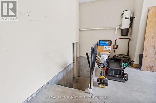 8710 Milomir Street, Niagara Falls, ON - Indoor