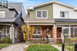 190 FULTON AVENUE  Toronto, ON M4K 1Y3