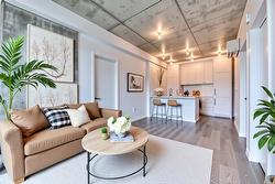 304-3045 Boul. de l'Assomption  Montréal (Mercier/Hochelaga-Maisonneuve), QC H1N 2H1