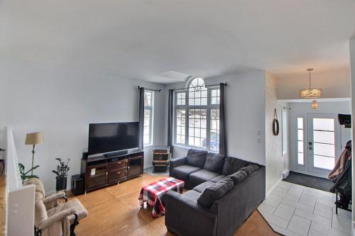 Living room - 226 8E-Et-9E-Rang O., Sainte-Gertrude-Manneville, QC - Indoor Photo Showing Living Room