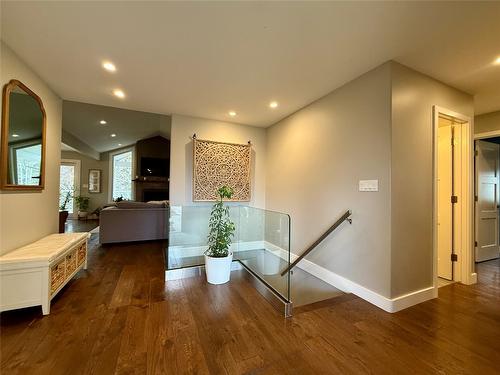 600 34Th Avenue, Cranbrook, BC - Indoor Photo Showing Other Room