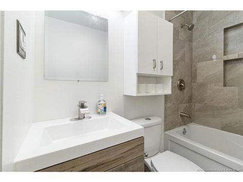 10 Frost St, Riverview, NB 