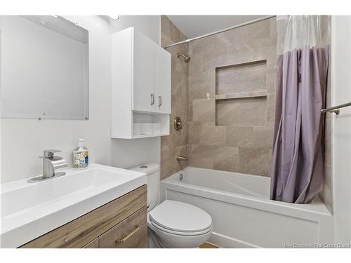 10 Frost St, Riverview, NB 