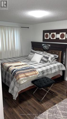 17 - 285 Bluevale Street N, Waterloo, ON - Indoor Photo Showing Bedroom