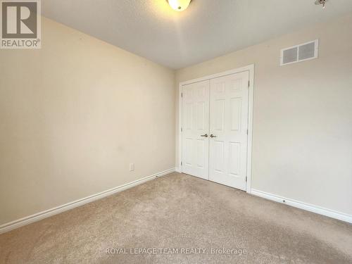 209 Hartsmere Drive, Ottawa, ON - Indoor Photo Showing Other Room