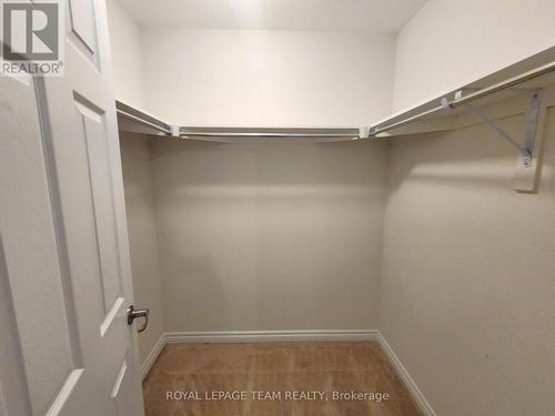 209 Hartsmere Drive, Ottawa, ON - Indoor With Storage