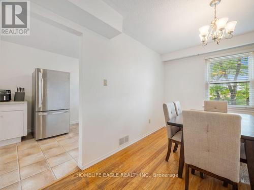 16 - 7255 Dooley Drive, Mississauga, ON - Indoor Photo Showing Dining Room