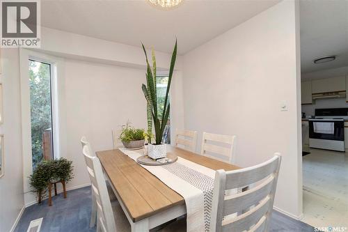126 Kerr Road, Saskatoon, SK - Indoor Photo Showing Dining Room